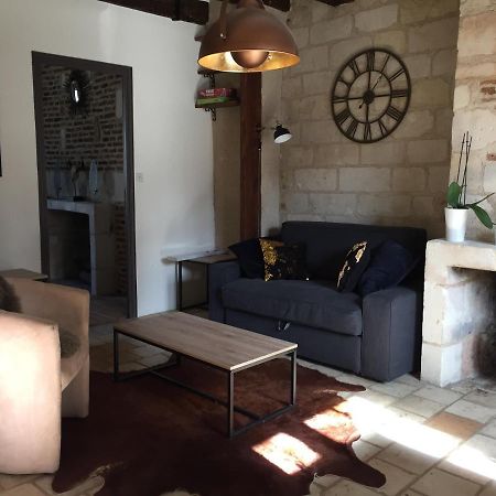 Appartement Dans Immeuble 15 Eme Siecles Vieux 图尔 外观 照片