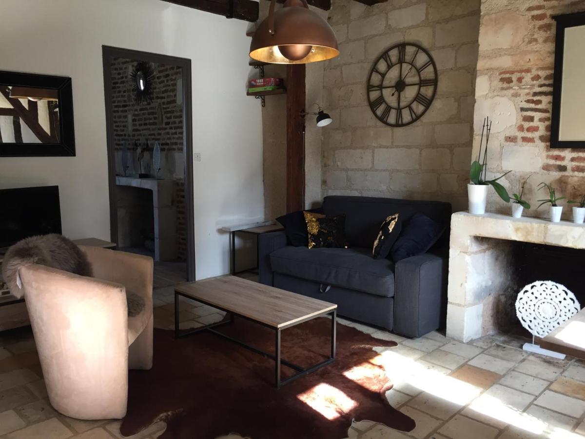 Appartement Dans Immeuble 15 Eme Siecles Vieux 图尔 外观 照片
