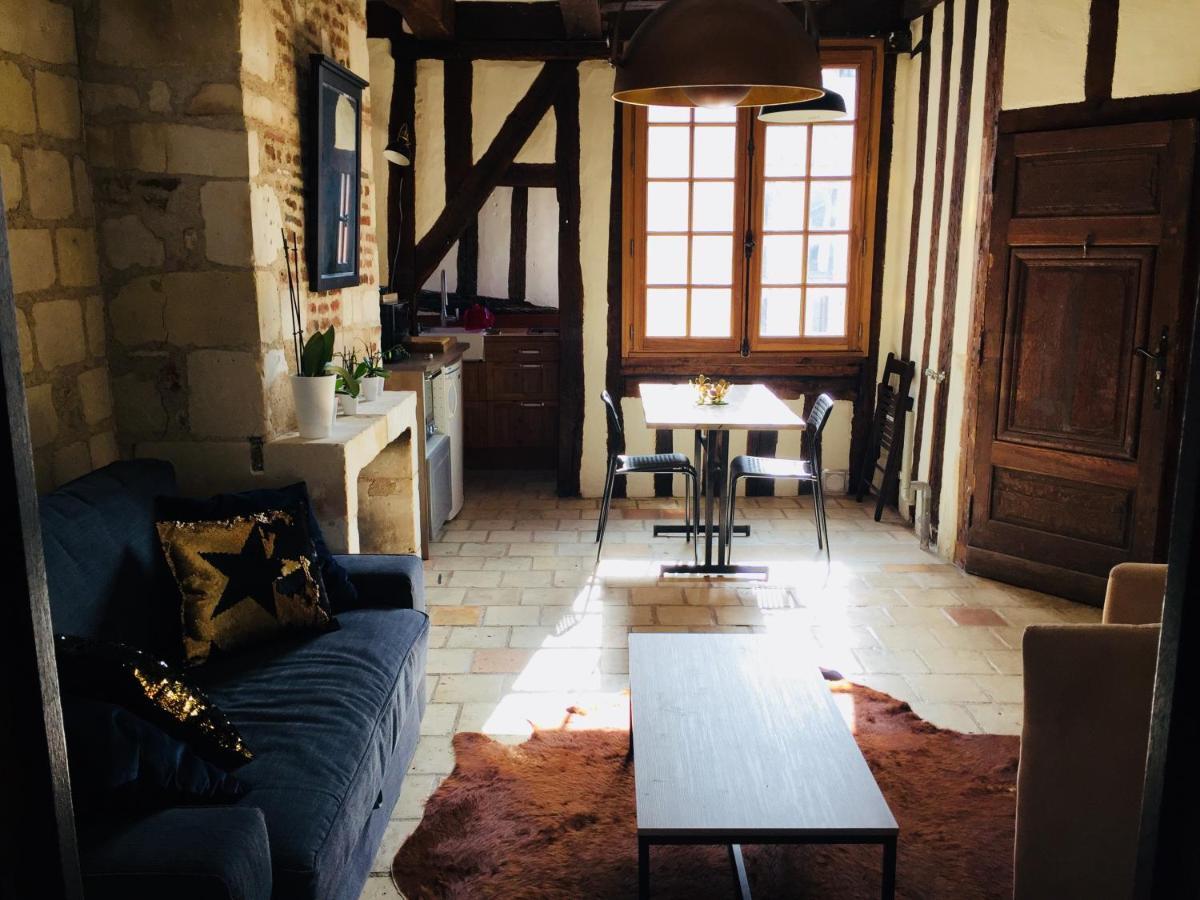 Appartement Dans Immeuble 15 Eme Siecles Vieux 图尔 外观 照片